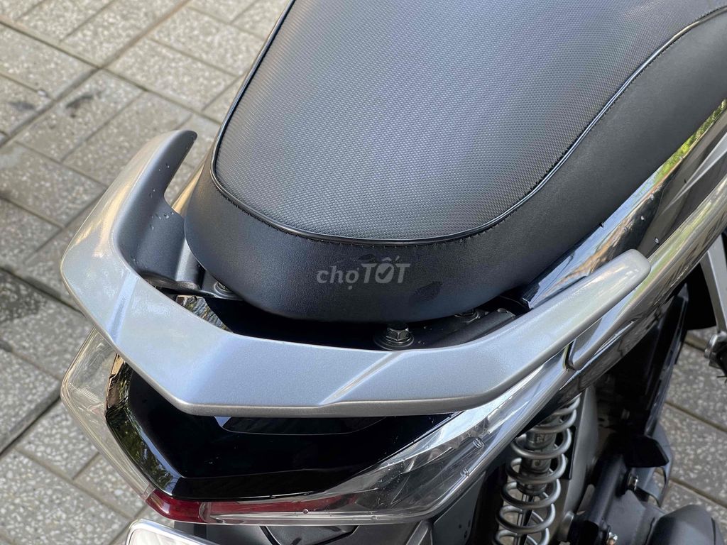 Xe Air Blade Thái Lan 2009. Mua bán Xe máy tại Huyện Trảng Bàng Tây Ninh được đăng bởi Khánh hình 6
