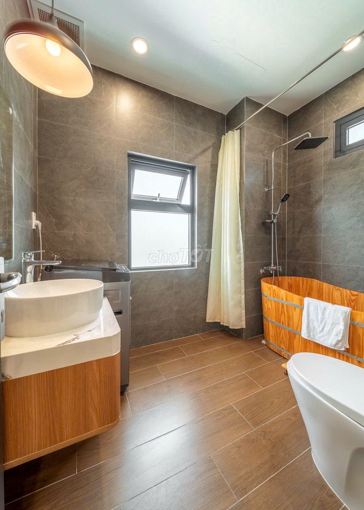 Pet-friendly 2-bedroom flat with sea-view balcony by Mân Thái beach — photo 9