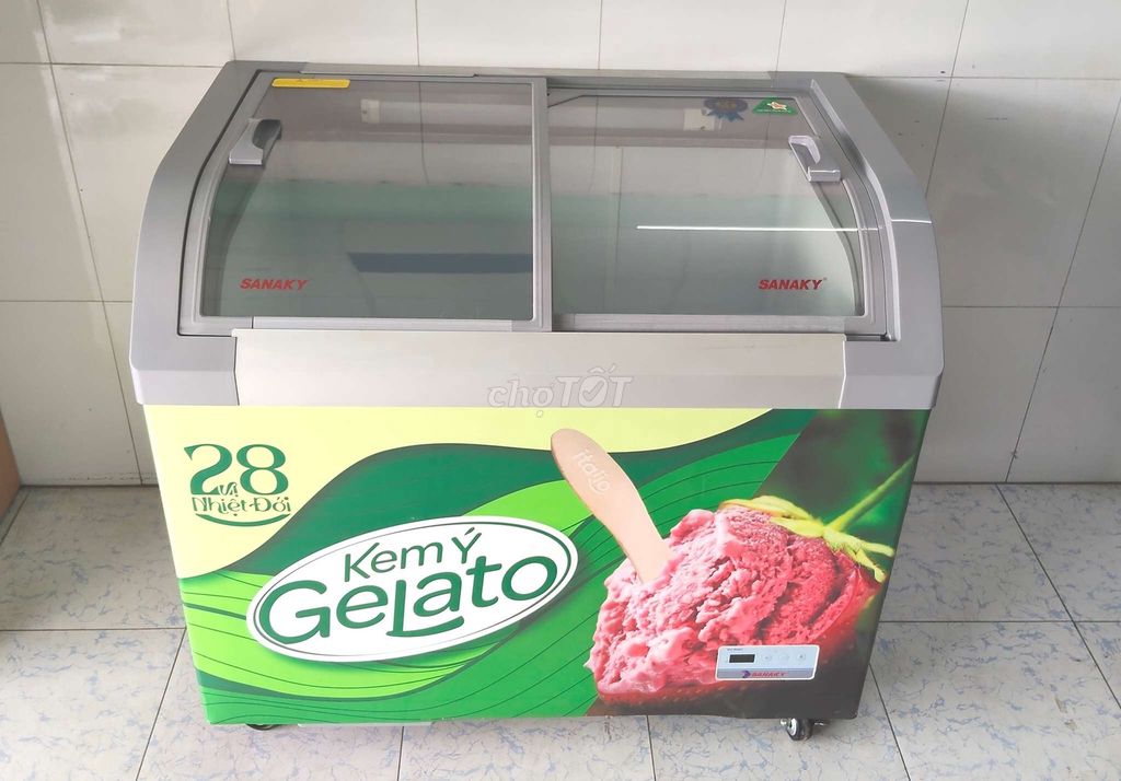 Mới 98% Tủ đông mặt kính 380lit tiết kiệm điện. Mua bán Tủ lạnh tại Thành phố Dĩ An Bình Dương được đăng bởi DUY ANH hình 1