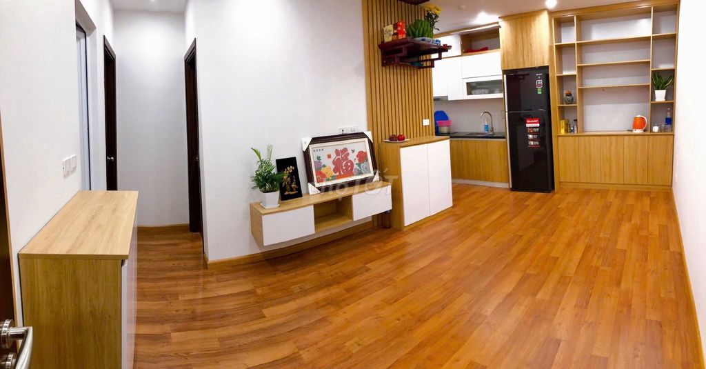 Квартира с 2 спальнями и мебелью Intracom Nhật Tân