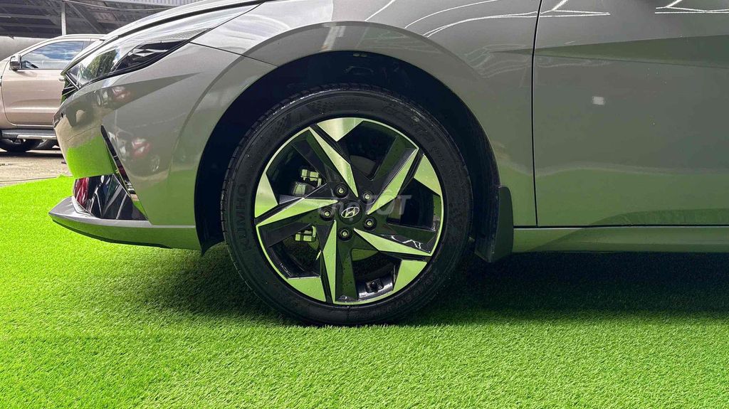 Xe Elantra 2025 siêu lướt 2.800km. Mua bán Ô tô tại Huyện Hóc Môn Tp Hồ Chí Minh được đăng bởi Gia Bush Oto Lướt hình 6