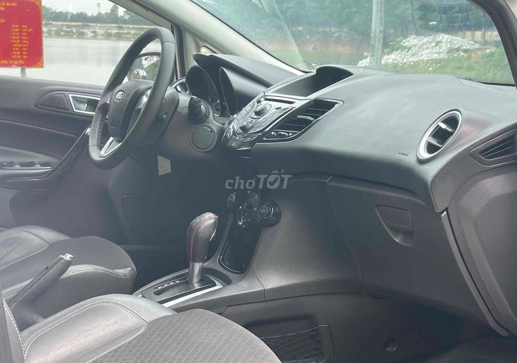 Ford Fiesta 2015 S 1.5 AT số tự động đẹp xuất sắc. Mua bán Ô tô tại Huyện Sóc Sơn Hà Nội được đăng bởi Xuân Khánh ô tô hình 11