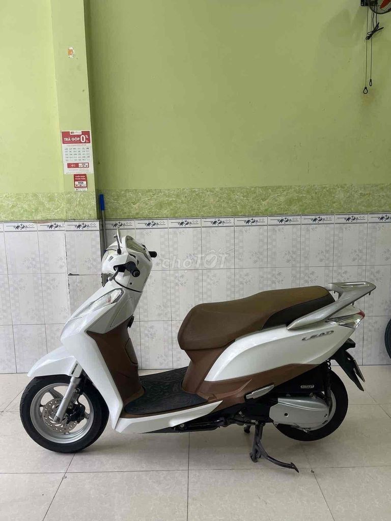 Lead Trắng Vàng xe trùm mền bsđg vip 50AD12345. Mua bán Xe máy tại Quận 1 Tp Hồ Chí Minh được đăng bởi Tiến Nguyễn Q1 hình 2