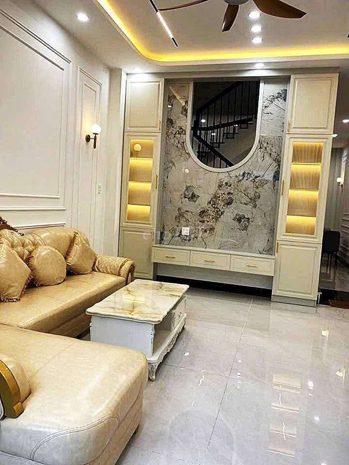 Bán nhà mặt tiền thanh niên —nhà trung tâm gần biển