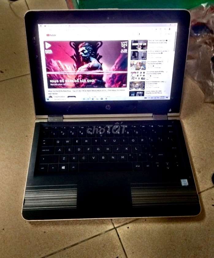 HP Pavilion X360 Core i3 7100U Ram 4GB HDD 500GB.