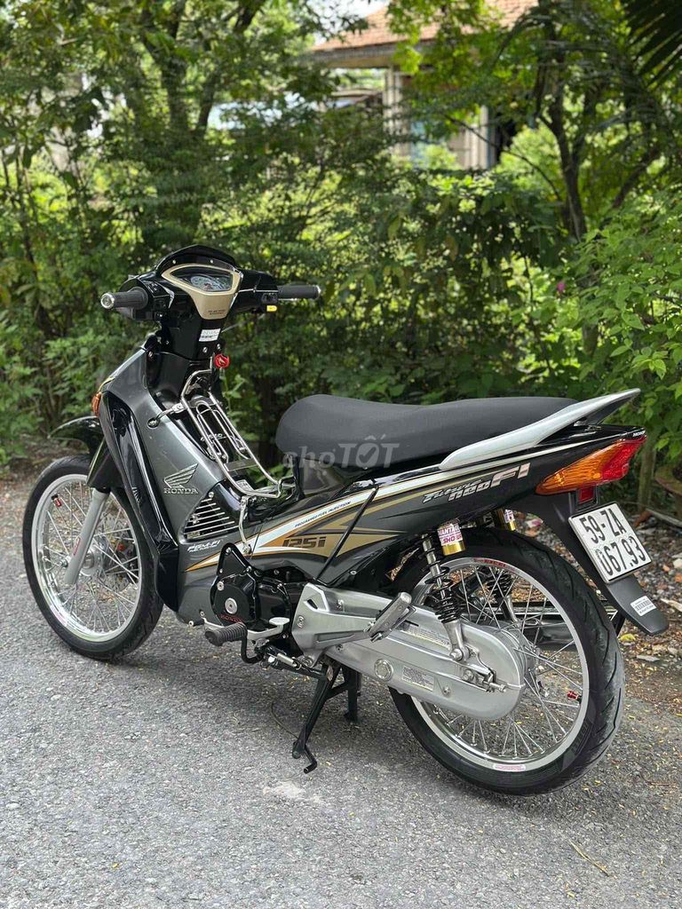 FuneoGT upp áo 2009 Fi chính chủ tp đúng màu càvet. Mua bán Xe máy tại Huyện Bình Chánh Tp Hồ Chí Minh được đăng bởi Lê Thị Tuyết Mai hình 1