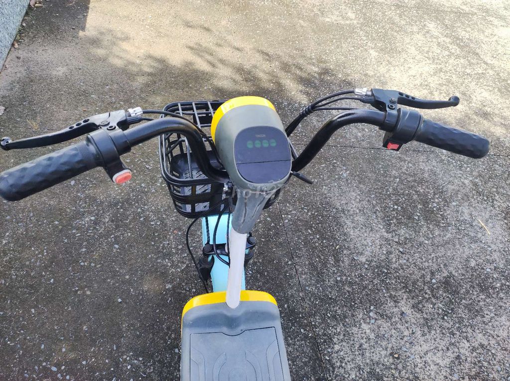 Xe đạp điện nhỏ gọn xinh xắn rất đẹp. Mua bán Xe điện tại Thành phố Vĩnh Long Vĩnh Long được đăng bởi thùy dương hình 2