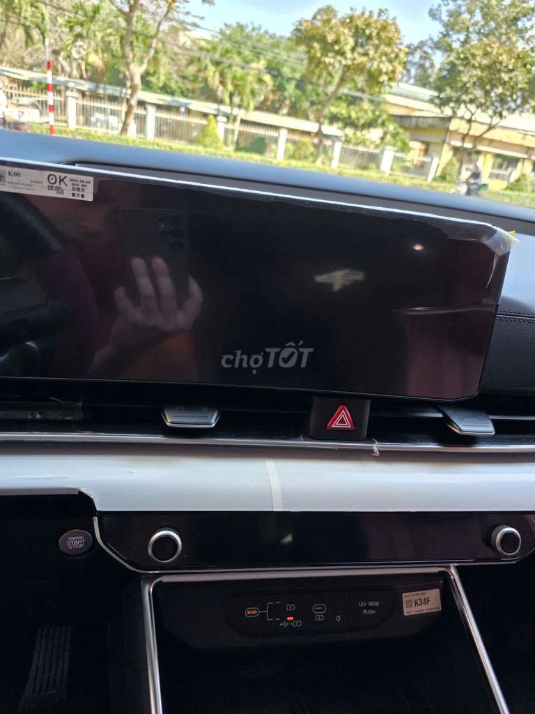 Kia Carnival 2024 Signature 2.2D,màu đỏ,26.000 km. Mua bán Ô tô tại Quận Bình Tân Tp Hồ Chí Minh được đăng bởi Son Do hình 10