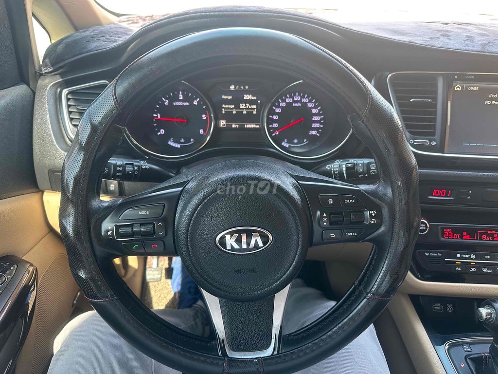 Kia Sedona 2016 bản full máy dầu. máy zin ko lỗi. Mua bán Ô tô tại Quận Tân Phú Tp Hồ Chí Minh được đăng bởi Phan Ngọc Lơi hình 15