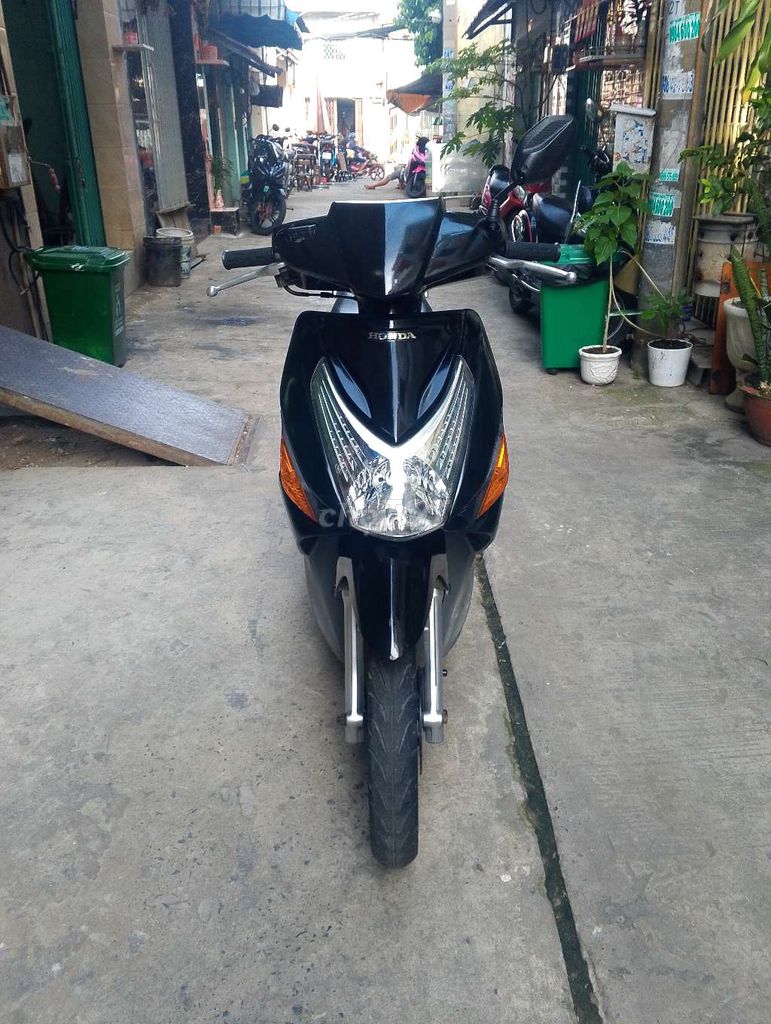 HON DA CLICK 110cc BSỐ SÀI GÒN MÂM SÁU CÂY. Mua bán Xe máy tại Quận 6 Tp Hồ Chí Minh được đăng bởi Dũng hình 5