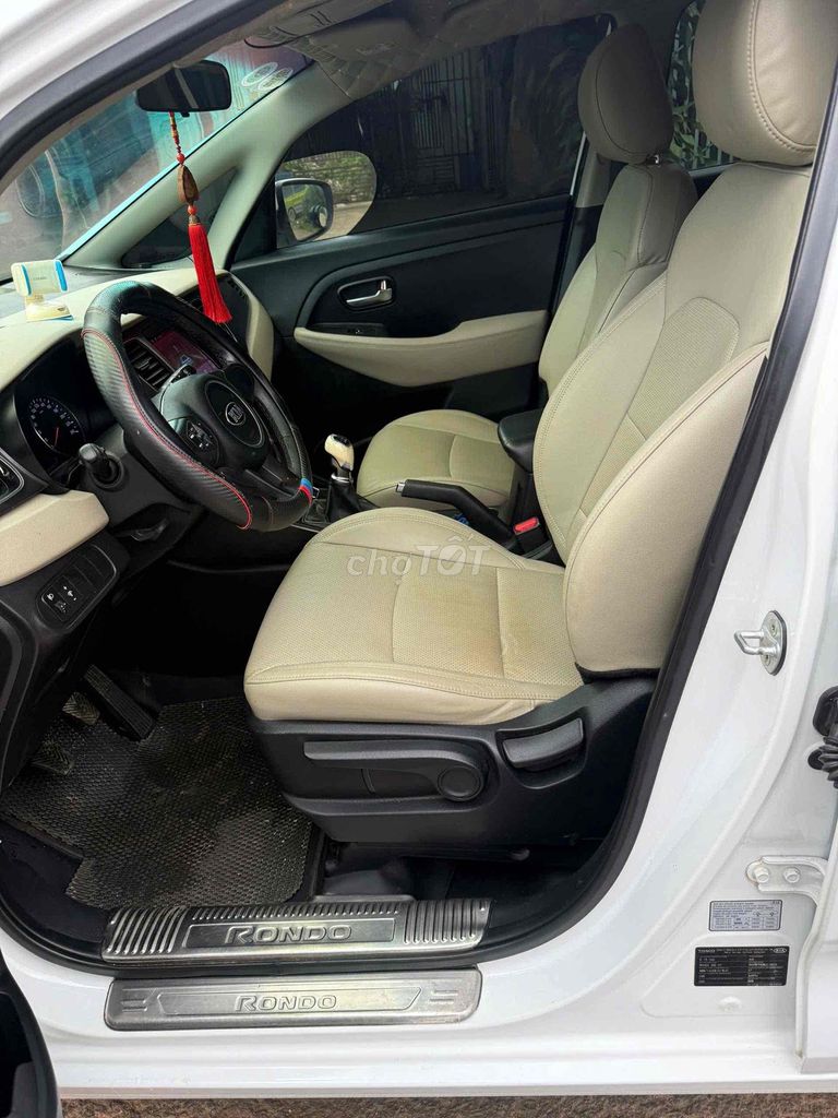 Kia Rondo 2018 Số sàn màu Trắng. Mua bán Ô tô tại Thành phố Pleiku Gia Lai được đăng bởi Dinh Trung  hình 11