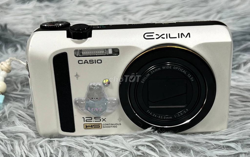 Máy ảnh Casio Exilim EX-ZR100 Trắng cấn nhẹ. Mua bán Máy ảnh, Máy quay tại Quận 5 Tp Hồ Chí Minh được đăng bởi Kim Ngọc hình 1