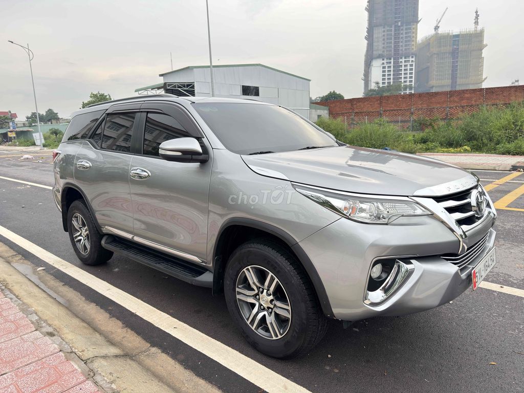 Toyota Fortuner 2017 2.7V 4x2 - 50 km. Mua bán Ô tô tại Quận 12 Tp Hồ Chí Minh được đăng bởi Nguyen van nhut hình 2