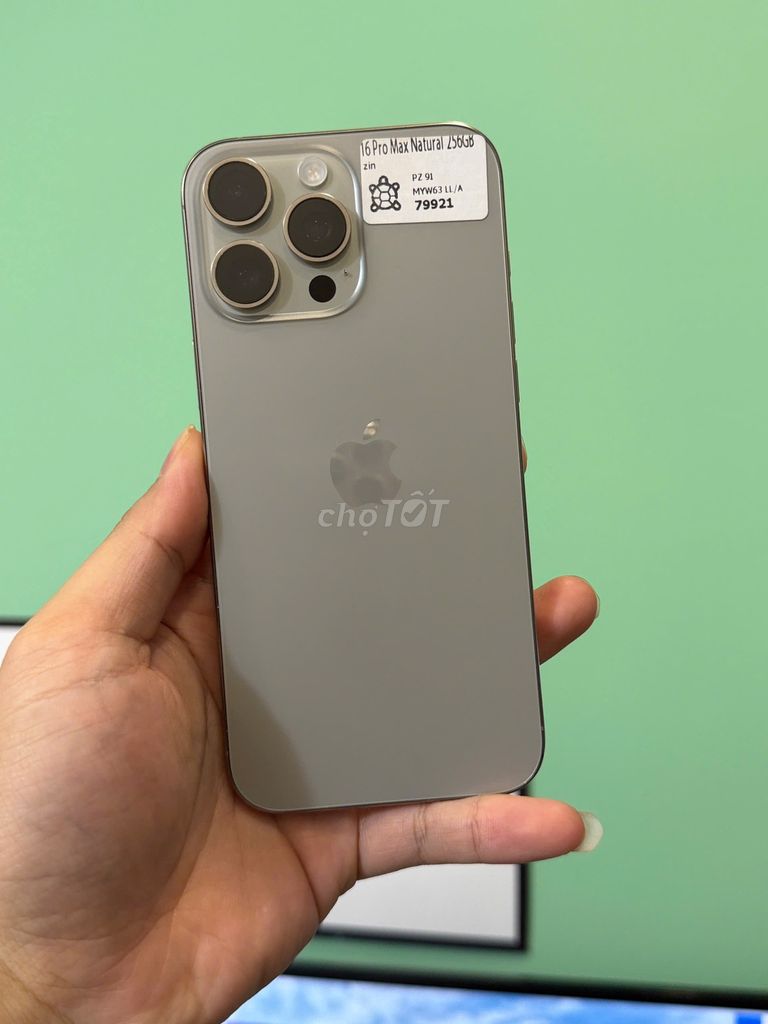 👌iphone 16 pro max quốc tế 256gb zin nguyên bản . Mua bán Điện thoại tại Quận Thanh Xuân Hà Nội được đăng bởi Thành Vũ Mobile hình 1