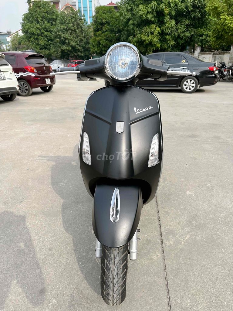 vespa dkbike đen nhám ắc quy lướt 2023