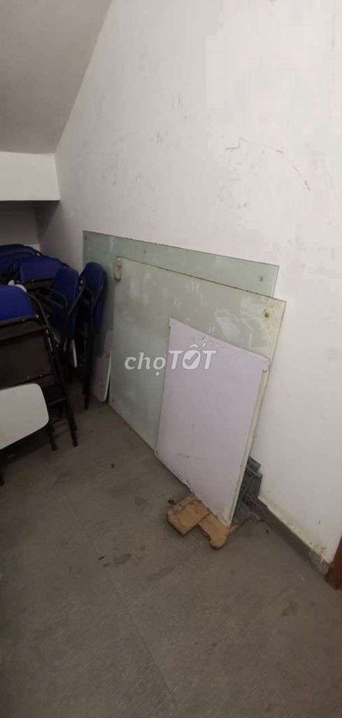 Bảng kính văn phòng Kính 120x100cm. Mua bán Đồ dùng văn phòng tại Quận Tân Bình Tp Hồ Chí Minh được đăng bởi TẠ VĂN SANG hình 1