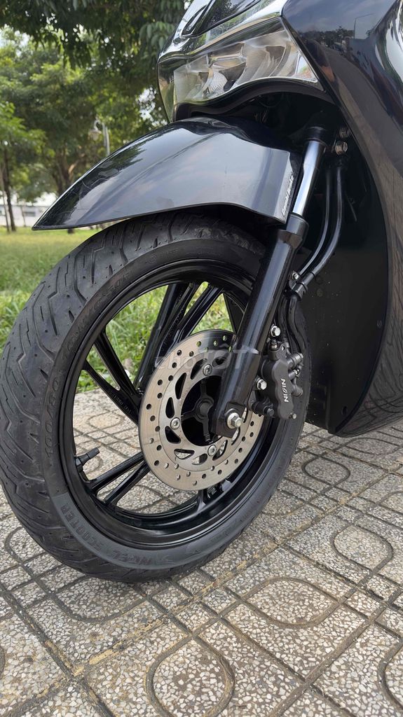 XE NHÀ ĐI - THAY NHỚT MỖI 1000KM - SH150 CBS 2020. Mua bán Xe máy tại Quận Bình Tân Tp Hồ Chí Minh được đăng bởi bình hình 7