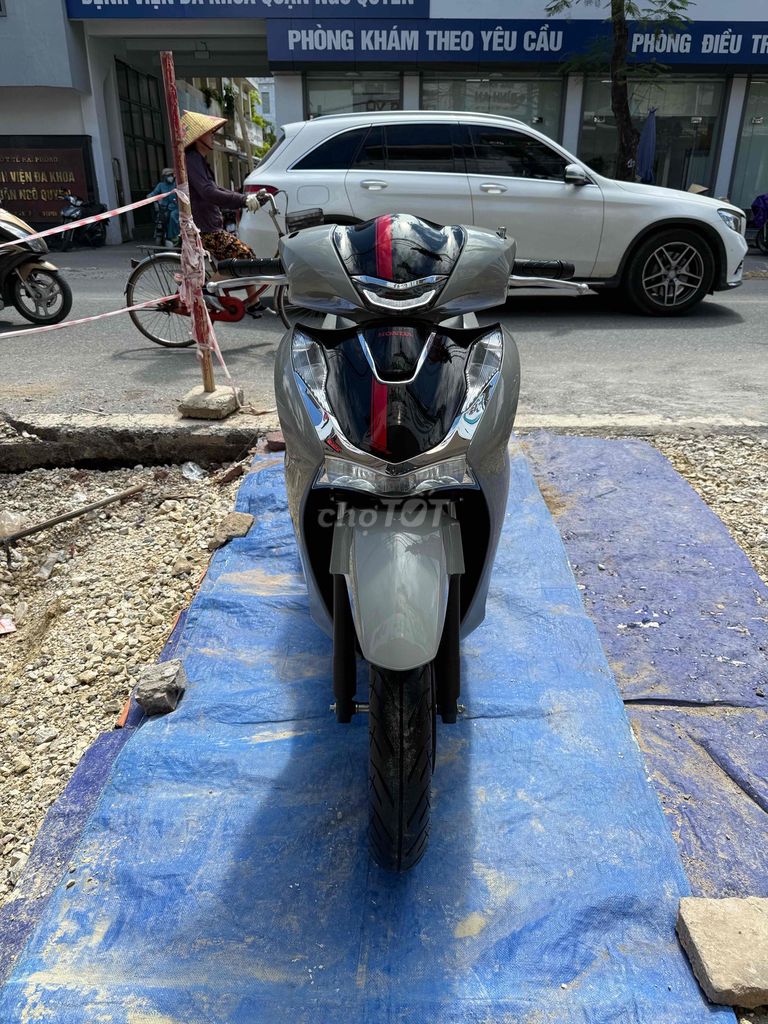 Sh 125 ABS 2023 xám xi măng sport. Mua bán Xe máy tại Quận Ngô Quyền Hải Phòng được đăng bởi Dương Vũ hình 3