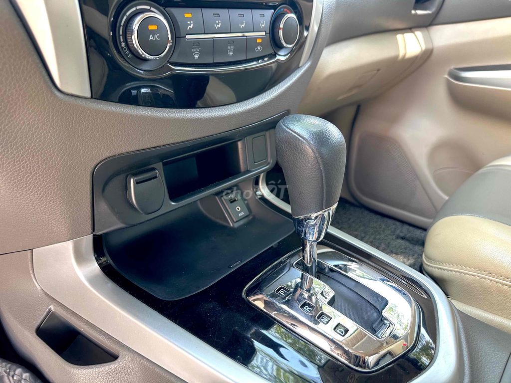 Nissan Navara 2018 EL Premium R - 50000 km. Mua bán Ô tô tại Thành phố Thủ Dầu Một Bình Dương được đăng bởi Trần Đình Sáng hình 13