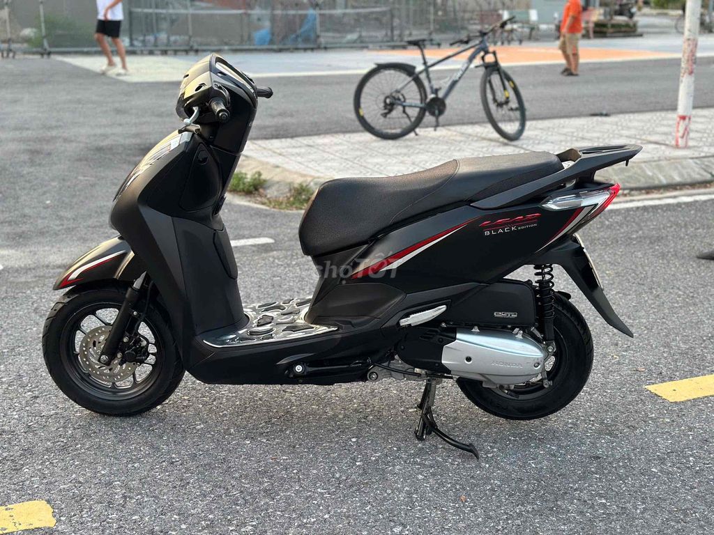 Honda Lead 2022 Black Edition 16000 km матовый черный