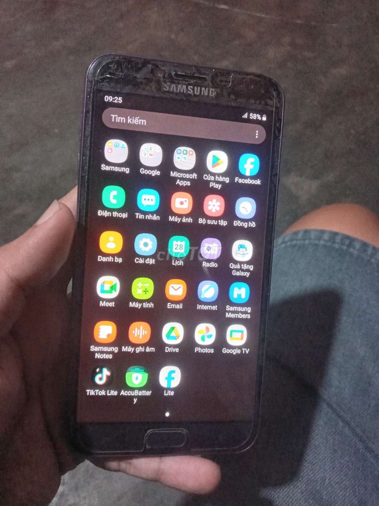 Samsung J4 Tím màn hơi hồng. Mua bán Điện thoại tại Huyện Hóc Môn Tp Hồ Chí Minh được đăng bởi Nguyễn Văn Dương  hình 1