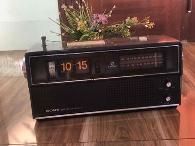 Radio Sony độc dị đẹp TFM C400