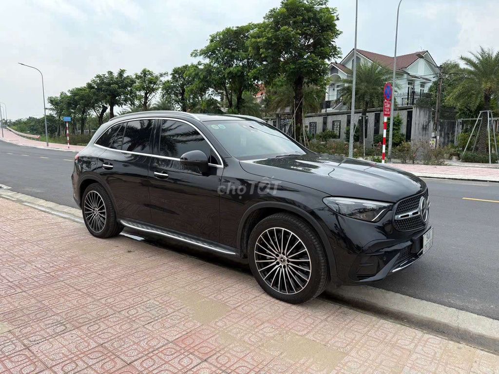 SIÊU LƯỚT MERCEDES 2023 GLC 300 - 5100 km. Mua bán Ô tô tại Thành phố Thủ Đức Tp Hồ Chí Minh được đăng bởi BÌNH VÌNH PHÚ CHUYÊN XE LƯỚT BAO TEST HÃNG  hình 1