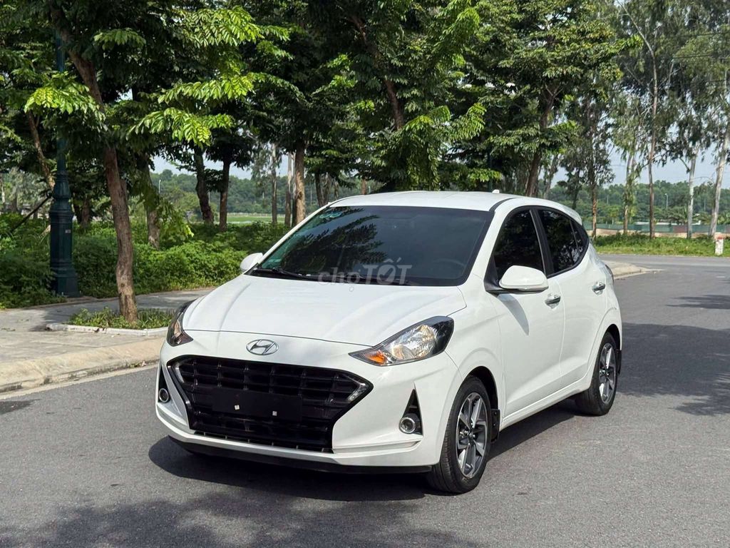 Hyundai I10 2022 FULL 1.2AT Белый 30 тыс. км