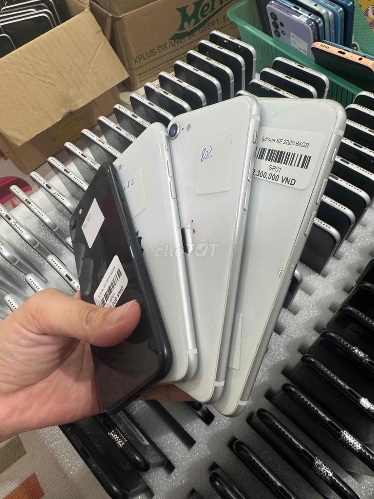 iPhone SE 2020 64GB Đen, Trắng sir fix mạnh. Mua bán Điện thoại tại Quận 4 Tp Hồ Chí Minh được đăng bởi Phan Pha hình 1