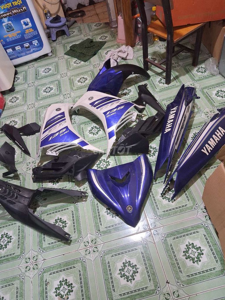 Dàn áo Yamaha Exciter 135 Xanh trắng. Mua bán Phụ tùng xe tại Quận 12 Tp Hồ Chí Minh được đăng bởi trần hải đăng hình 3