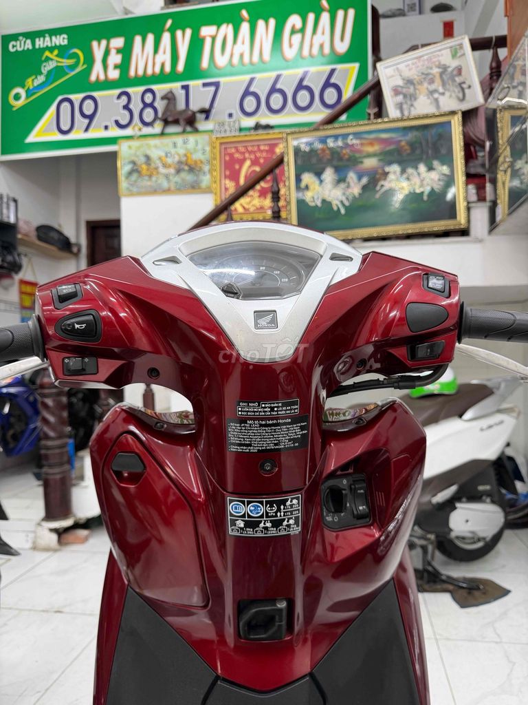 Honda Lead Fi 125 2020 года за красный доллар bstp 9 владельцев zin
