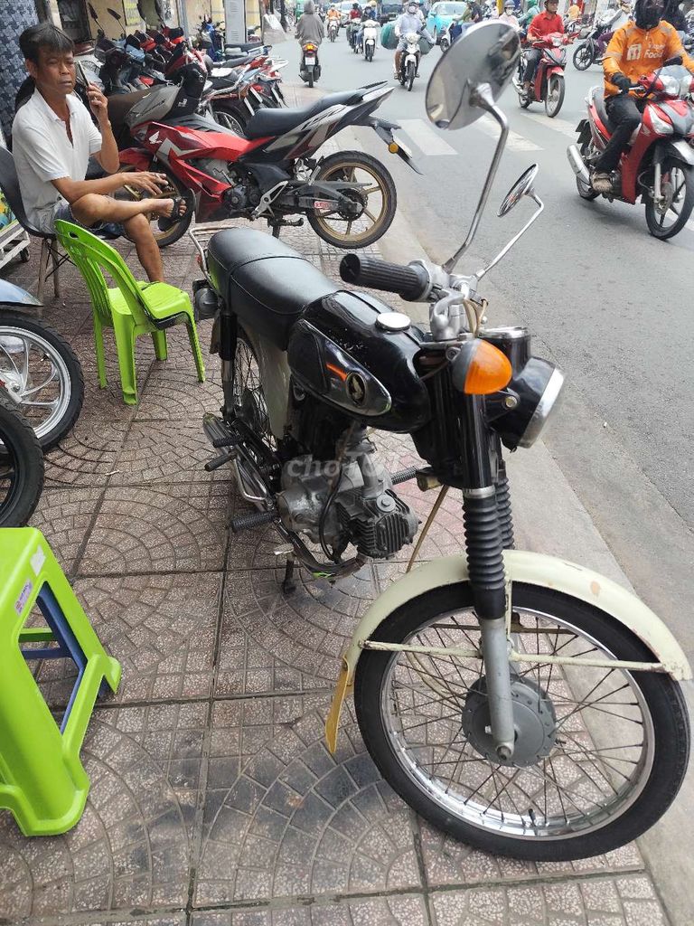 Xe đẹp ngay chủ kì giấy cần bán. Mua bán Xe máy tại Quận Phú Nhuận Tp Hồ Chí Minh được đăng bởi Hiếu Nguyễn hình 5