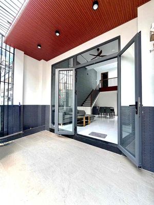 Nhà phố 60 m² · 2 PN · Đường Bạch Đằng