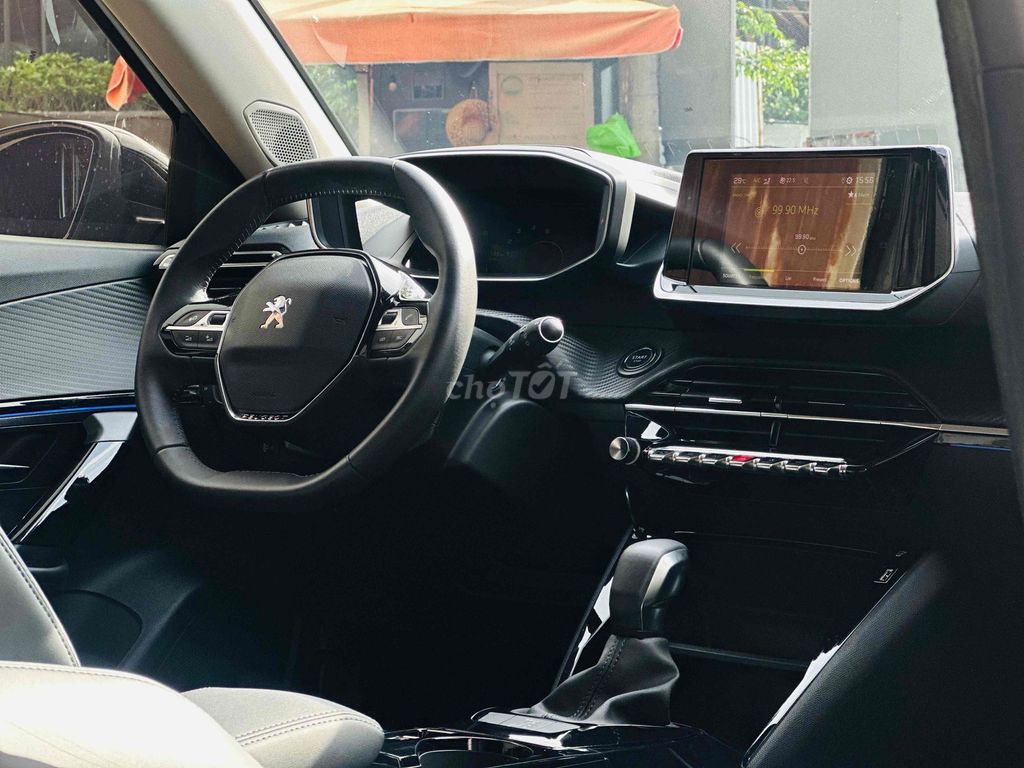 💯PEUGEOT 2008GT-Line TRẮNG 2023 CỰC ĐẸP. Mua bán Ô tô tại Thành phố Thủ Đức Tp Hồ Chí Minh được đăng bởi Hứa Bửu hình 6