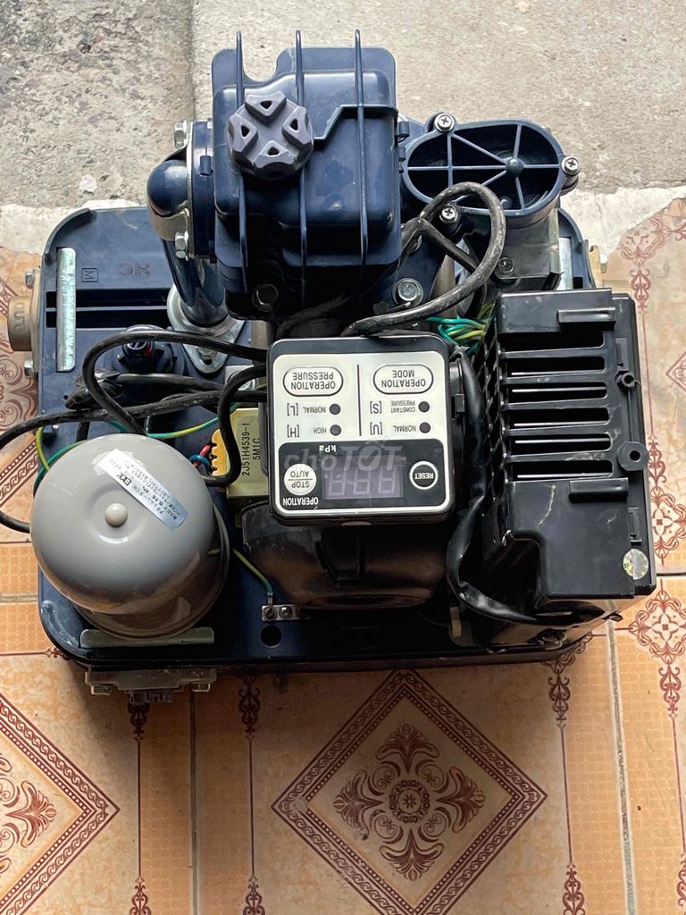 bơm tăng áp biến tần hitachi. Mua bán Thiết bị vệ sinh, nhà tắm tại Huyện Hóc Môn Tp Hồ Chí Minh được đăng bởi Đậu Xuân lâm hình 2