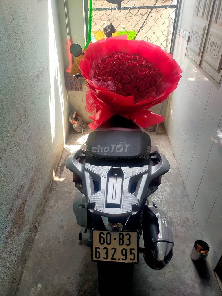 Honda SHi125 CBS Đỏ 36000 km. Mua bán Xe máy tại Thành phố Biên Hòa Đồng Nai được đăng bởi PHAM HOANG TUAN hình 2