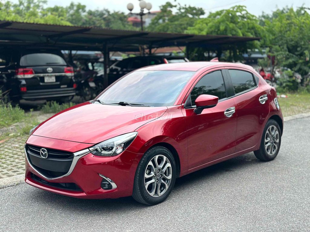 Mazda 2 2019 Sport Luxury Hatback Đỏ Nhập Khẩu. Mua bán Ô tô tại Quận Cầu Giấy Hà Nội được đăng bởi Vũ Kiên hình 2