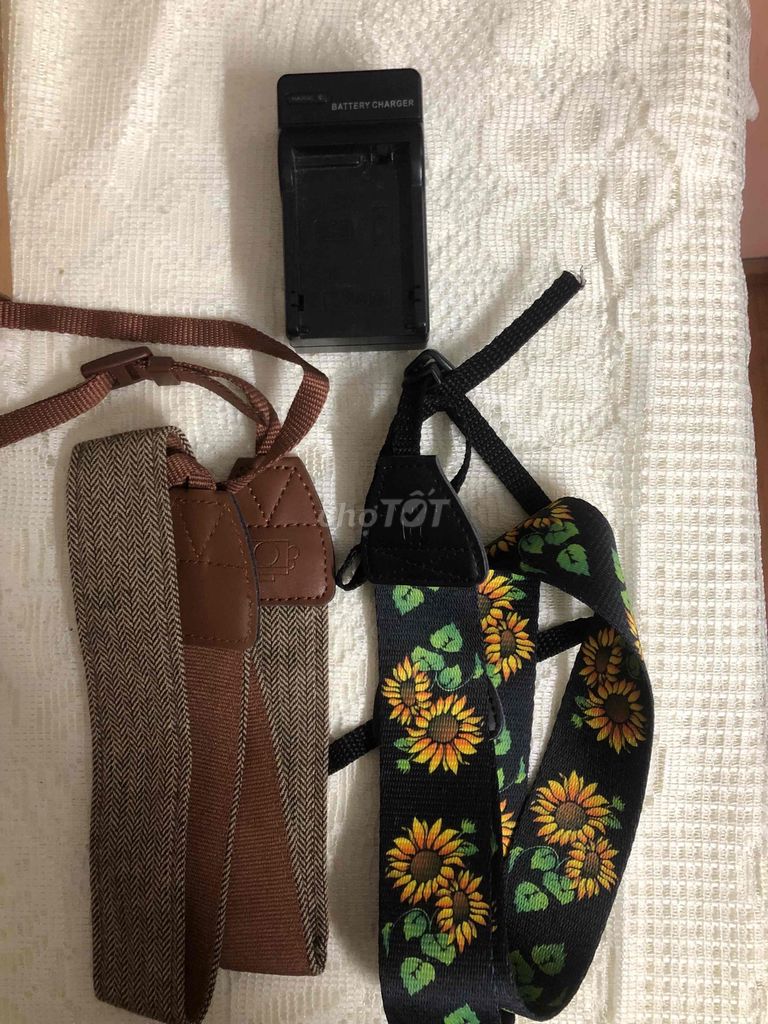 Dây đeo máy ảnh nhiều màu. Mua bán Máy ảnh, Máy quay tại Quận Thanh Xuân Hà Nội được đăng bởi Linh hình 1