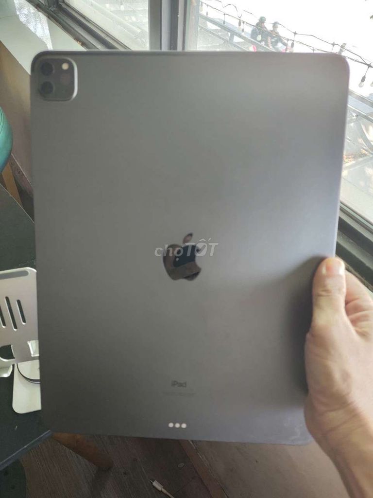 Apple iPad Pro M1 12.9 inch 256GB. Mua bán Máy tính bảng tại Quận Liên Chiểu Đà Nẵng được đăng bởi Phan Vinh Chinh hình 1