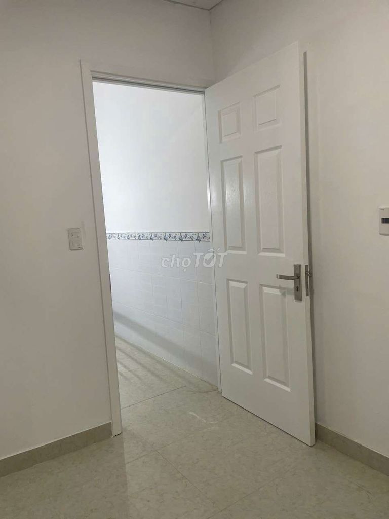 Дом Phan Huy ich 3x6 м, 1 этаж с отдельными окнами, завершен
