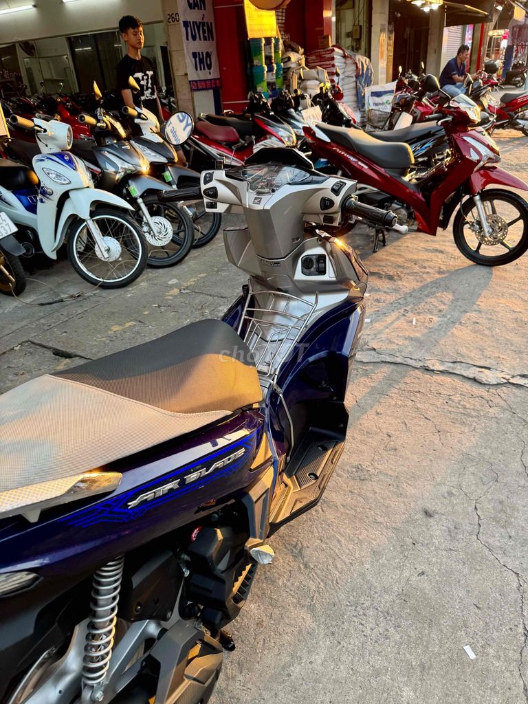 ❇️❇️ AB 125 Xanh đen 2018 khoá Smarkey rất đẹp. Mua bán Xe máy tại Thành phố Biên Hòa Đồng Nai được đăng bởi XE MÁY CŨ THÀNH MỸ  hình 8