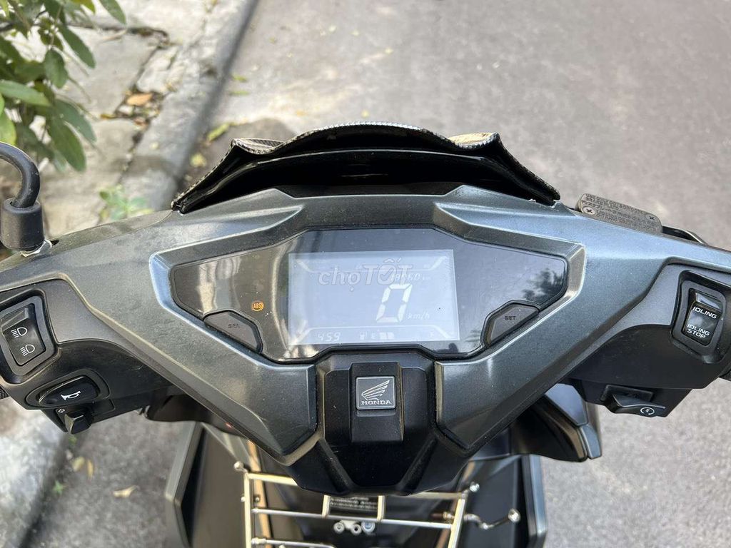 Honda Air Blade 2023 150cc PBĐB Xám xanh đen. Mua bán Xe máy tại Thành phố Qui Nhơn Bình Định được đăng bởi Nguyen Thi hình 5
