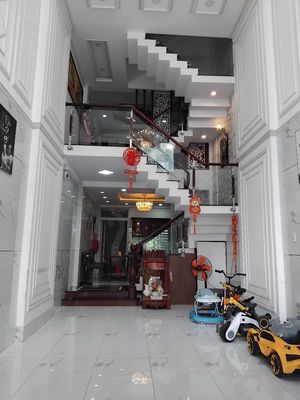 CHỦ NGỘP GIẢM SÂU CÒN 6,6 TỶ