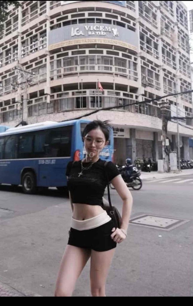 set áo croptop+ quần short đen cạp trắng size S. Mua bán Quần áo tại Huyện Long Thành Đồng Nai được đăng bởi Ngọc Tú hình 1