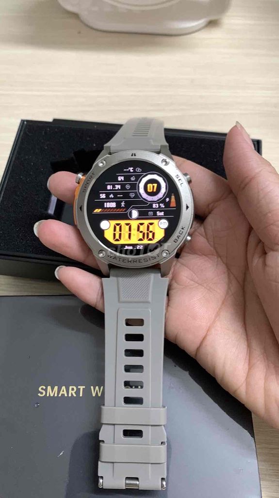 Thanh lý đồng hồ thông minh thể thao nam