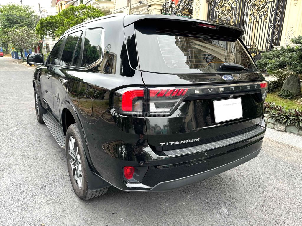Ford Everest Titanium 4x2 AT 2024 sơn zin 99%. Mua bán Ô tô tại Quận Bình Tân Tp Hồ Chí Minh được đăng bởi A Đại hình 6