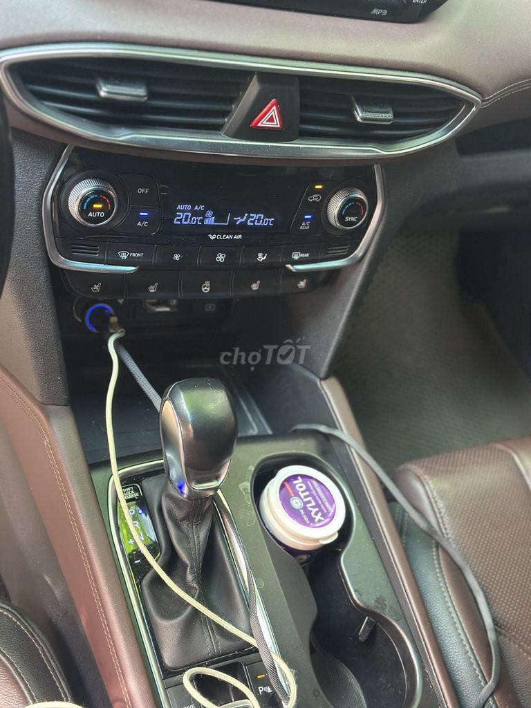 CC xe SantaFe 2019Premium 2.4L-12 vạn km biển HN. Mua bán Ô tô tại Quận Hoàn Kiếm Hà Nội được đăng bởi Lê Trang hình 10