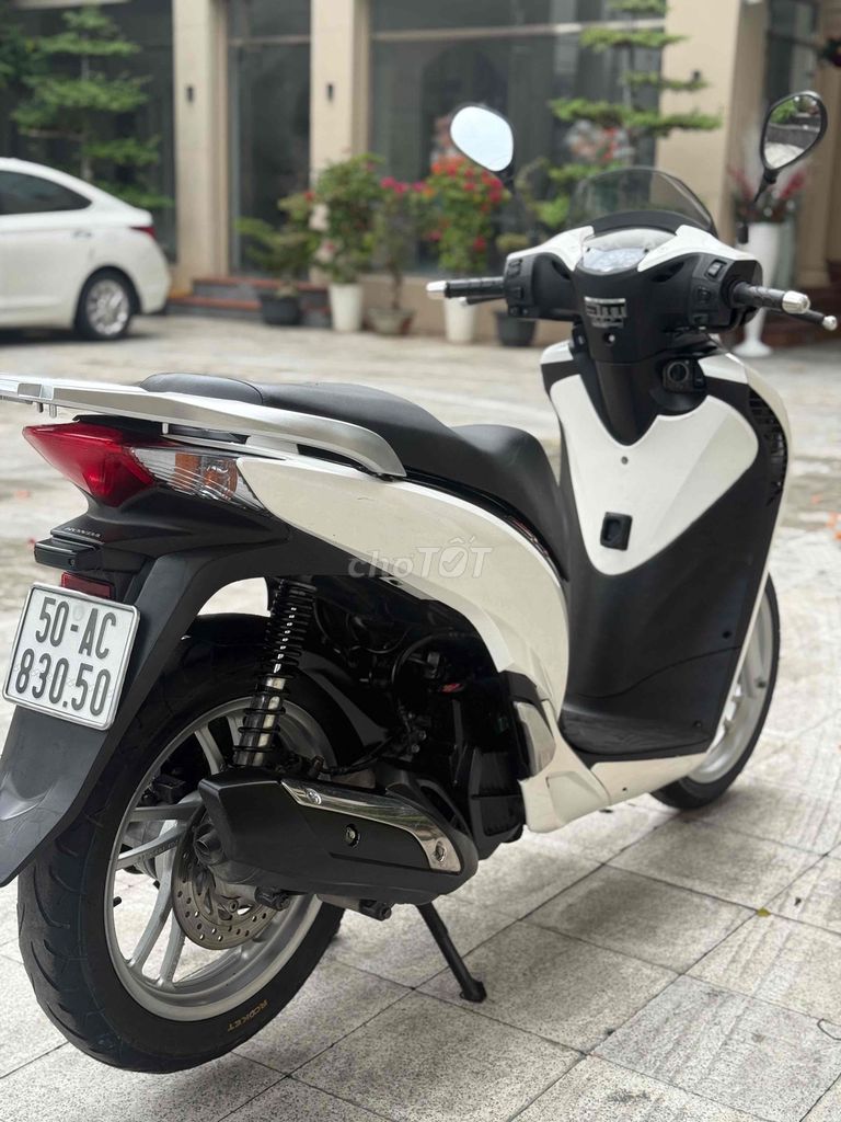 SH vn 150cc chính chủ lên fun áo ý bao máy zin cop. Mua bán Xe máy tại Quận 7 Tp Hồ Chí Minh được đăng bởi Gia Bảo  hình 5