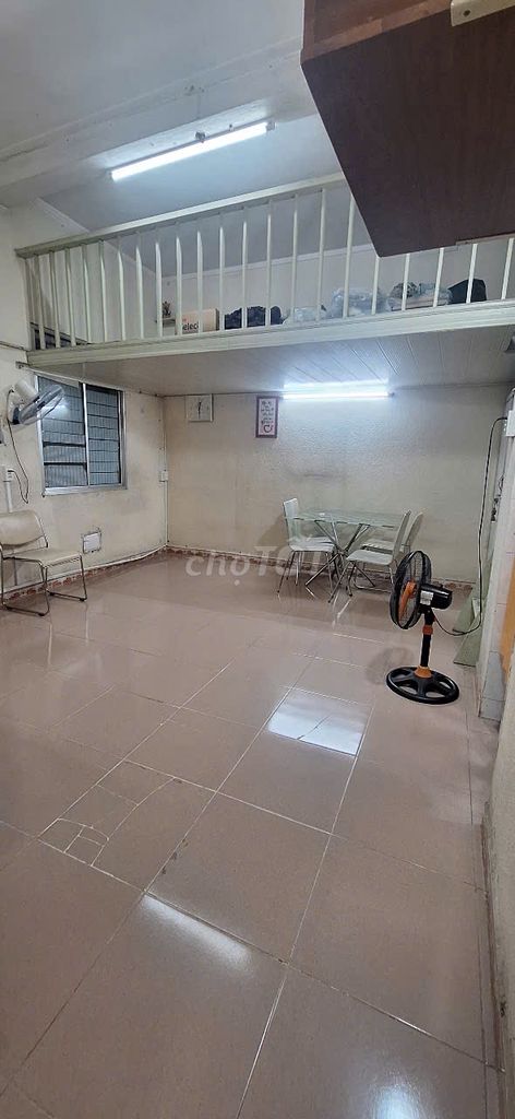 Bán gấp  - Căn hộ Studio ngay trung tâm Quận 1.