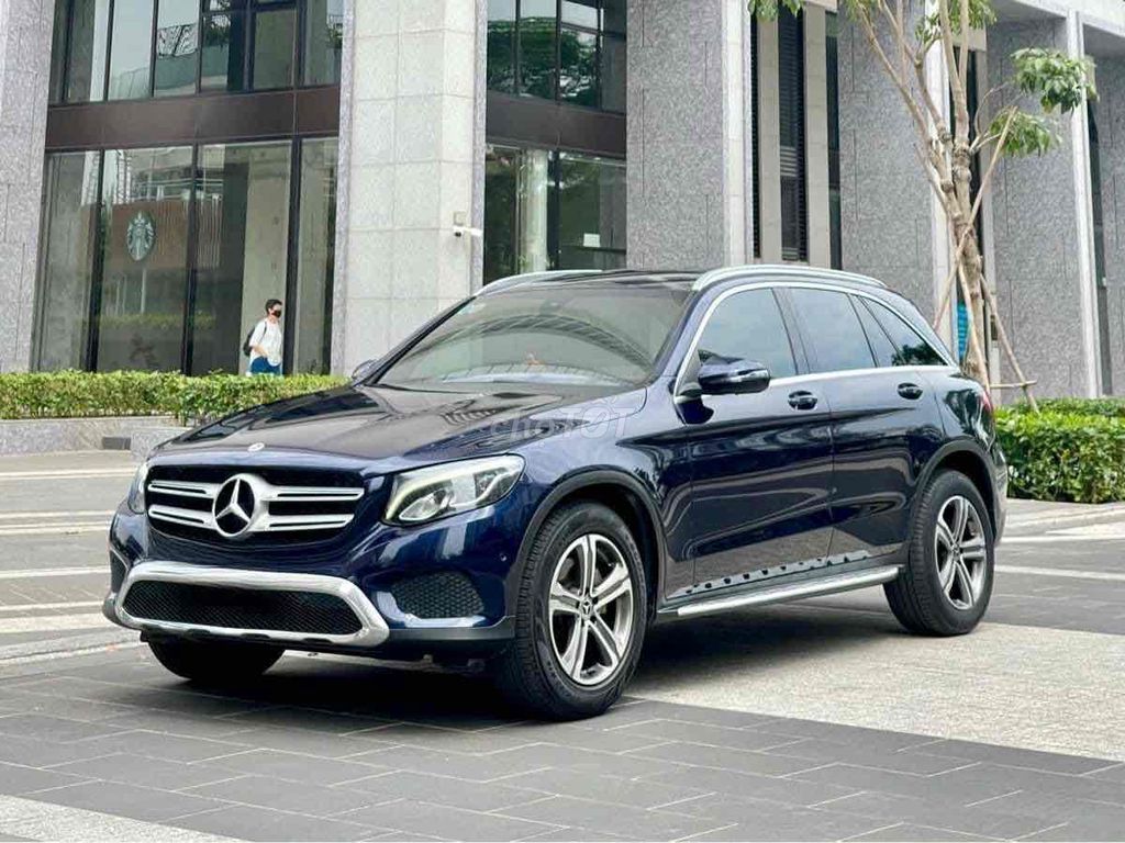 Mercedes Benz GLC Class 2018 200 AT - 380000 km